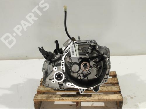 Used Gearbox DACIA SANDERO II 1.5 dCi 75 / Blue dCi 75 (B8JW, B8M4, B8AH, B8M7, B8M6) (75 hp) 11902889