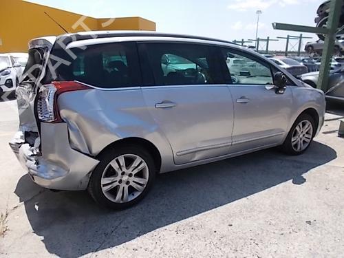 Brugte PEUGEOT 5008 (0U_, 0E_) 1.2 4922543