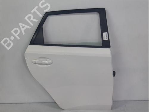 Used Right rear door TOYOTA AURIS (_E18_) 2.0 D-4D (ADE186_, ADE186R) (124 hp) 30956103