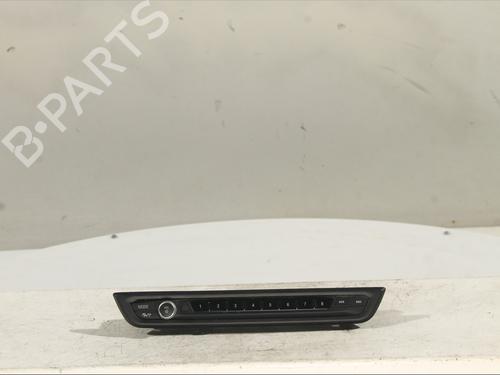 Kombi Kontakt / Stilkkontakt BMW 1 (F40) 118 d (150 hp) 28577526