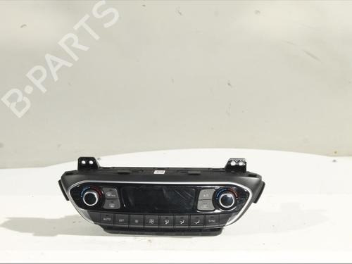 Used Climate control HYUNDAI i30 (PDE, PD, PDEN) 1.5 (110 hp) 26147012