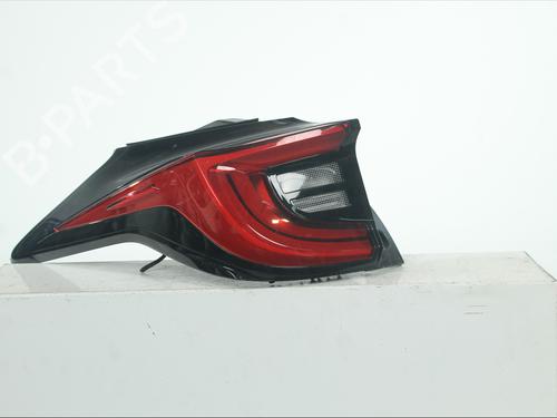Venstre baglygte Venstre baglygte TOYOTA YARIS (_P21_, _PA1_, _PH1_) 1.5 Hybrid (MXPH10, MXPH11) (116 hp) 36283814 36283814