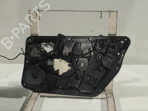 Rudehejsemekanisme Højre foran MERCEDES-BENZ GLA-CLASS (X156) GLA 200 CDI / d (156.908) (136 hp) 13113438