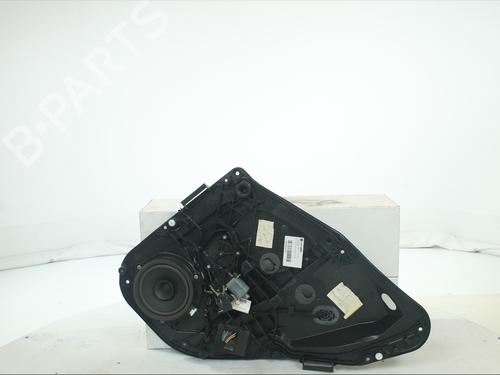 Alzacristallo posteriore destro Alzacristallo posteriore destro FORD FIESTA VI (CB1, CCN) 1.0 EcoBoost (100 hp) 37226948 37226948