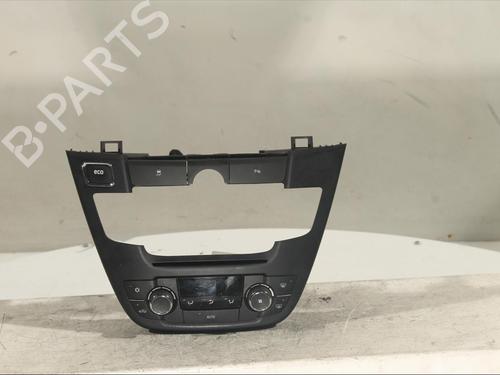 AC Styreenhet / Manøvreringsenhet OPEL INSIGNIA A (G09) 2.0 CDTI (68) (131 hp) 17951711