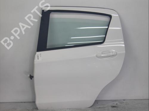 Used Left rear door TOYOTA YARIS (_P13_) 1.5 Hybrid (NHP130_, NHP130) (101 hp) 30291404