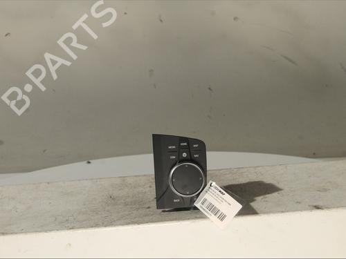 switch-bmw-x4-g02-f98-2018-29021313 main image