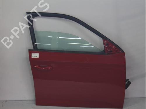 Dør højre fortil Dør højre fortil SKODA FABIA III Estate (NJ5) 1.2 TSI (90 hp) 33712770 33712770