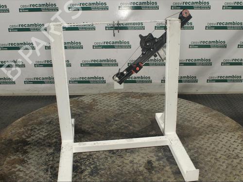 Used Front right window mechanism FIAT GRANDE PUNTO (199_) 1.3 D Multijet (75 hp) 12076272