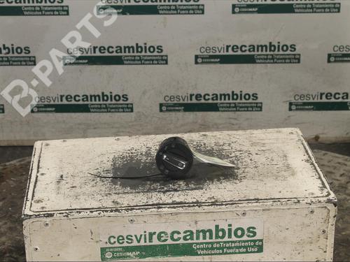 Used Headlight switch SEAT TOLEDO IV (KG3) [2012-2019]  11897906
