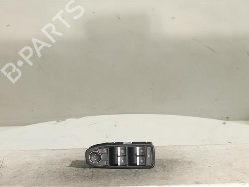 Used Left front window switch RENAULT CAPTUR II (HF_) TCe 100 (HFMT) (101 hp) 24351779