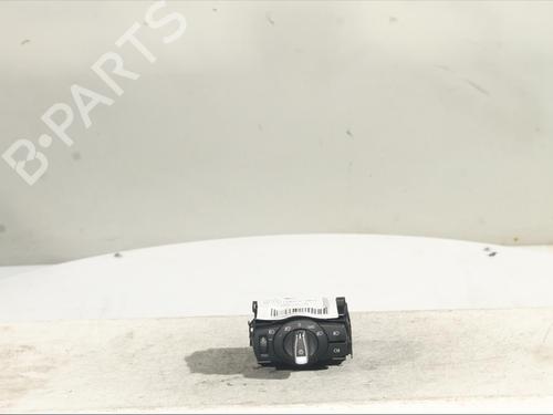 Used Headlight switch BMW 1 Convertible (E88) 118 i (143 hp) 24606577