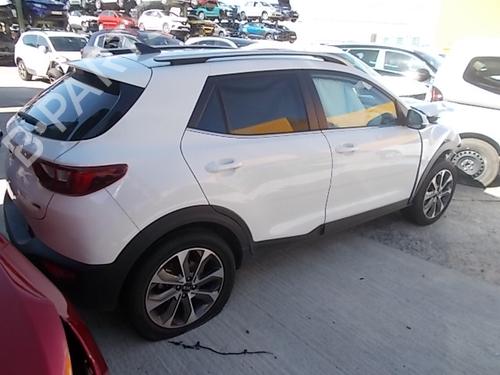 Left front fog light KIA STONIC (YB) 1.0 T-GDi | BP26900351C30 - Image 6