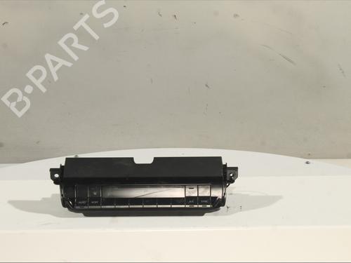 climate-control-toyota-c-hr-_x2_-_h2_-2023-31606072 main image