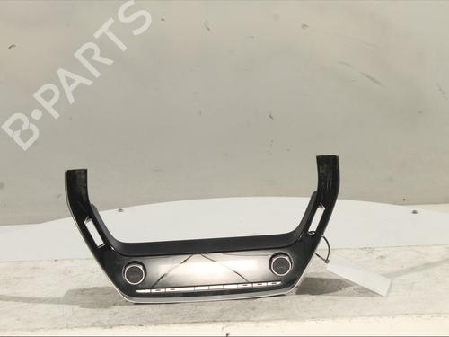 climate-control-toyota-corolla-estate-_e21_-2019-29930043 main image