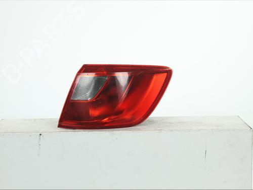 Used Right taillight Right taillight 37499840 37499840