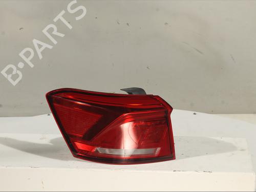 left-taillight-vw-t-roc-convertible-ac7-ac8-2019-31796012 main image