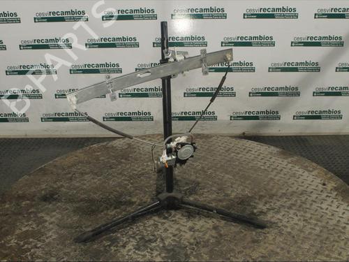 Used Front right window mechanism Front right window mechanism SUZUKI GRAND VITARA I (FT, HT) 2.0 HDI 110 4x4 (SQ420D, TD82V) (109 hp) 12076730 12076730