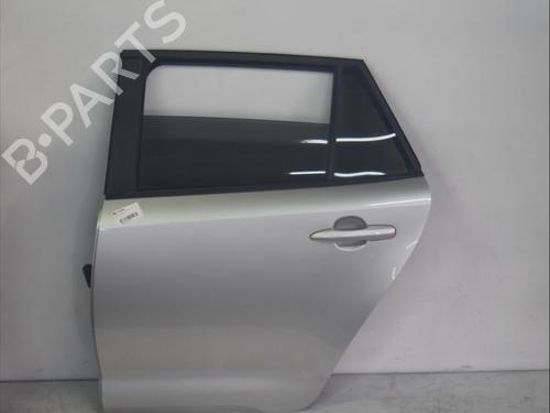Puerta trasera izquierda Puerta trasera izquierda TOYOTA COROLLA Estate (_E21_) 1.8 Hybrid (ZWE211W) (122 hp) 37285520 37285520
