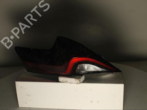 Lampa tylna prawa TOYOTA AYGO X (_B7_) 1.0 VVT-i (KGB70) 81551 0H180 0266381 \\ RCLREVEUR