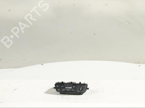 Used Headlight switch Headlight switch BMW 1 (F40) 118 d (150 hp) 26229894 26229894