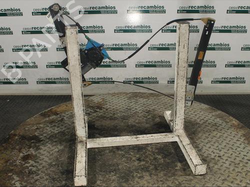 Used Front right window mechanism Front right window mechanism AUDI A4 B7 (8EC) 2.0 TDI (140 hp) 12075942 12075942
