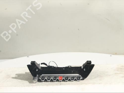 Used Switch Switch PEUGEOT 2008 II (UD_, US_, UY_, UJ_, UR_, UC_) 1.2 PureTech 130 (USHNS, URHNS) (130 hp) 24606563 24606563