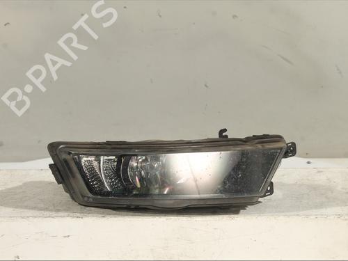 right-front-fog-light-skoda-rapid-spaceback-nh1-2012-2013-2014-2015-2016-2017-2018-2019-30652756 main image