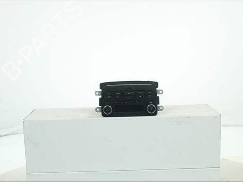 Used Radio Radio DACIA DUSTER (HM_) 1.0 TCe 100 (HMMT) (101 hp) 34409256 34409256