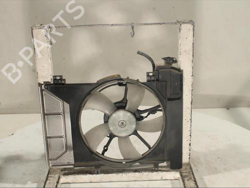 Used Radiator fan TOYOTA YARIS (_P13_) 1.3 (NSP130_, NSP130) (99 hp) 19492806