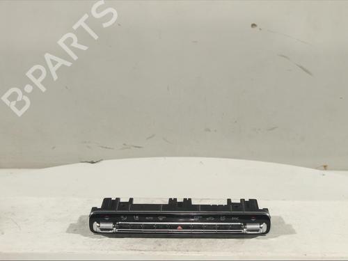 Used Climate control Climate control MERCEDES-BENZ A-CLASS (W177) A 200 (177.087) (163 hp) 13379112 13379112