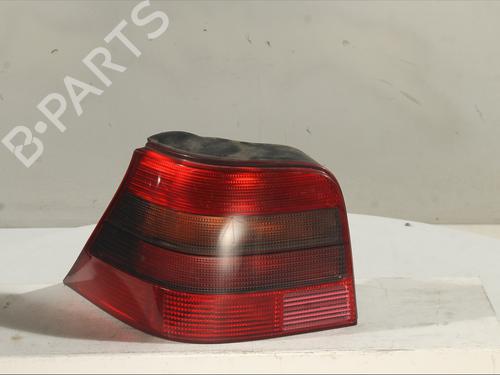 Used Left taillight Left taillight 32150901 32150901