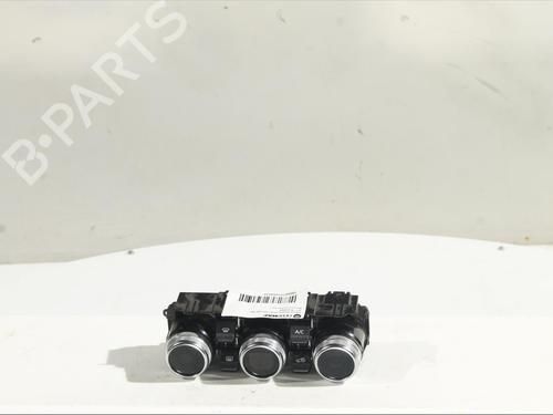 Used Climate control Climate control DACIA DUSTER (HM_) 1.5 dCi 115 4x4 (HMAD) (116 hp) 26146936 26146936