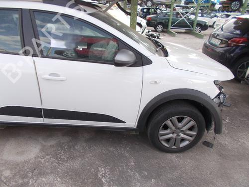 Pièces Détachées Usagées DACIA SANDERO III 1.0 TCe 90 (91 hp) 4239781