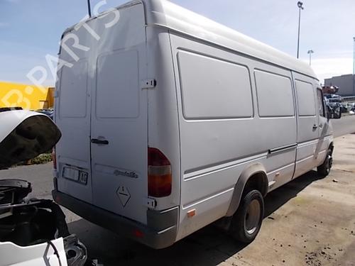 Brugte MERCEDES-BENZ SPRINTER 4-t Van (B904) 412 D 4816609
