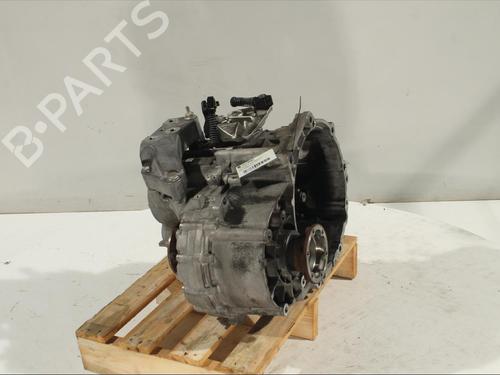 Gearbox VW PASSAT B6 (3C2) 2.0 TDI | BP15136937M3