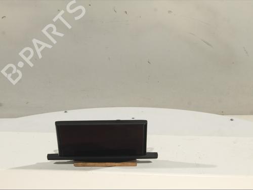 display-monitor-audi-q2-gab-gag-2016-31656487 main image