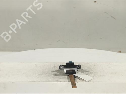 Used Hand brake Hand brake PEUGEOT 308 II (LB_, LP_, LW_, LH_, L3_) 1.5 BlueHDi 130 (131 hp) 24351472 24351472