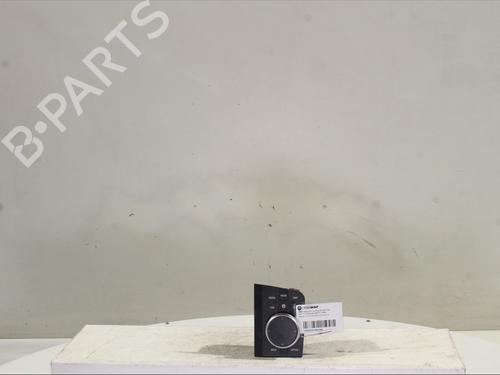 switch-bmw-3-touring-g21-g81-2019-32874034 main image