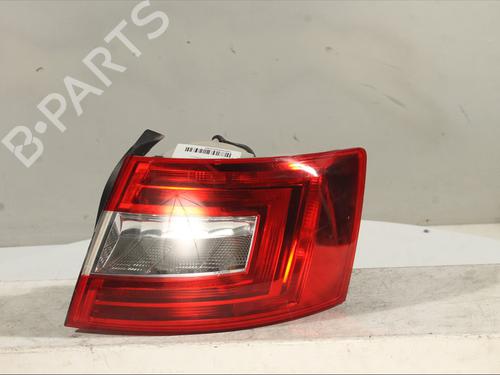 Used Right taillight SKODA OCTAVIA III (5E3, NL3, NR3) 1.6 TDI (110 hp) 29902091