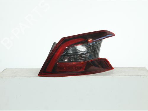 Used Right taillight Right taillight PEUGEOT 308 II (LB_, LP_, LW_, LH_, L3_) 1.2 THP 130 (131 hp) 39180968 39180968