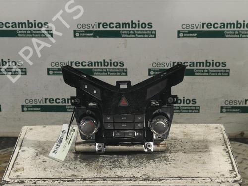 Used Climate control Climate control CHEVROLET CRUZE (J300) 2.0 CDI (150 hp) 11895525 11895525