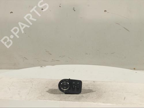 Used Headlight switch OPEL CORSA D (S07) [2006-2015]  15011989