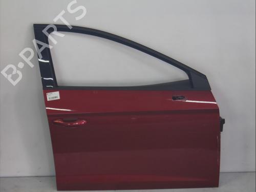 right-front-door-seat-leon-5f1-2012-2013-2014-2015-2016-2017-2018-2019-2020-2021-37733171 main image
