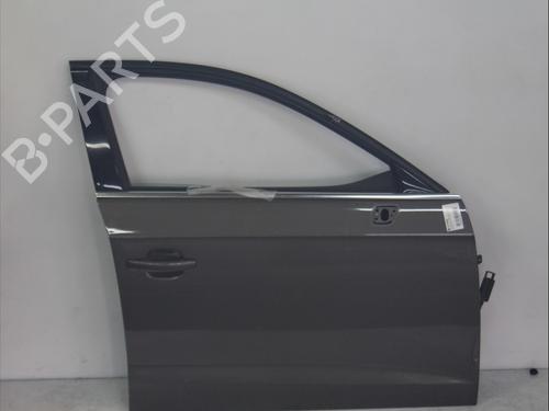 Porte avant droite Porte avant droite AUDI A3 Sportback (8VA, 8VF) 1.6 TDI (105 hp) 36770413 36770413