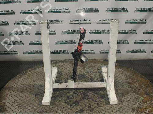 Front right window mechanism FIAT GRANDE PUNTO (199_) 1.3 D Multijet | BP12077365C23