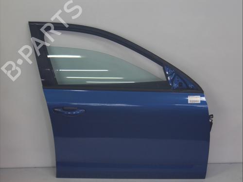 Dør højre fortil SKODA OCTAVIA III (5E3, NL3, NR3) 1.6 TDI (110 hp) 29902086