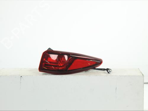 Used Right taillight Right taillight 37499756 37499756