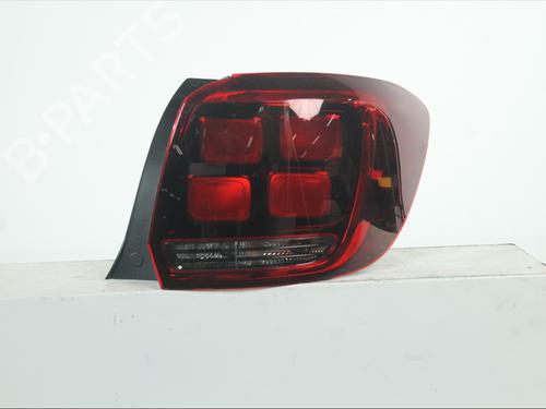 Used Right taillight Right taillight DACIA SANDERO II 1.5 Blue dCi 95 (B8JL) (95 hp) 36657836 36657836