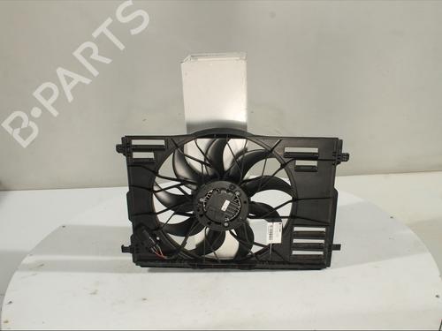 Used Radiator set MERCEDES-BENZ A-CLASS (W177) A 250 e (177.086) (218 hp) 28419191